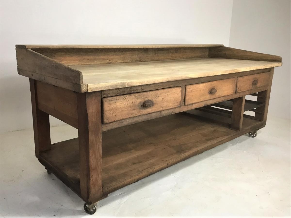 bakers table kitchen island