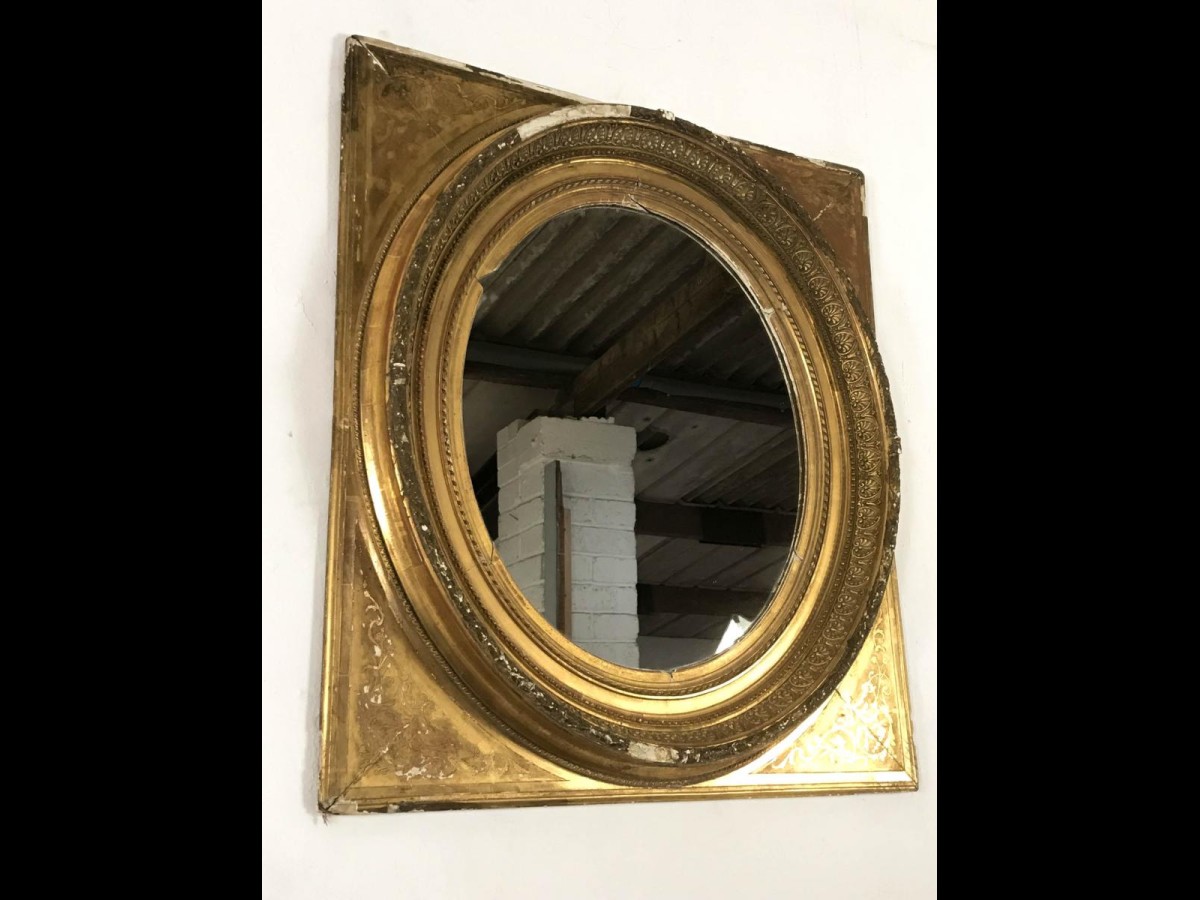 19th Century Gilt and Gesso Pair of French Oval Mirrors