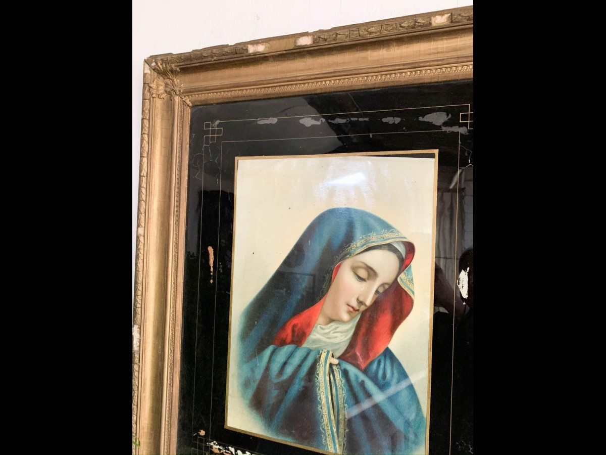 Pair of Religious Prints of Jesus and Mary in Antique Gilt Frames